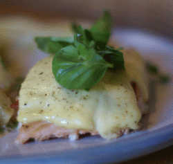 Lachs, mit Käse überbacken